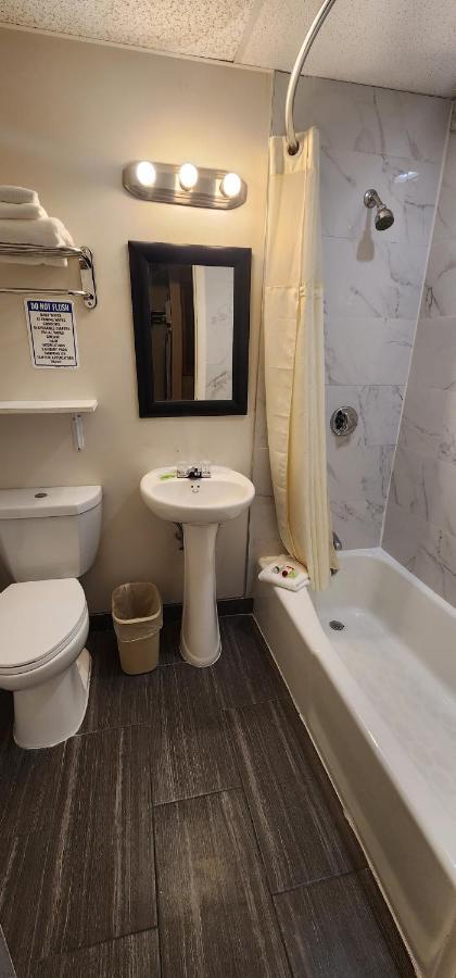 Nashoba Valley Inn & Suites Ayer Bagian luar foto
