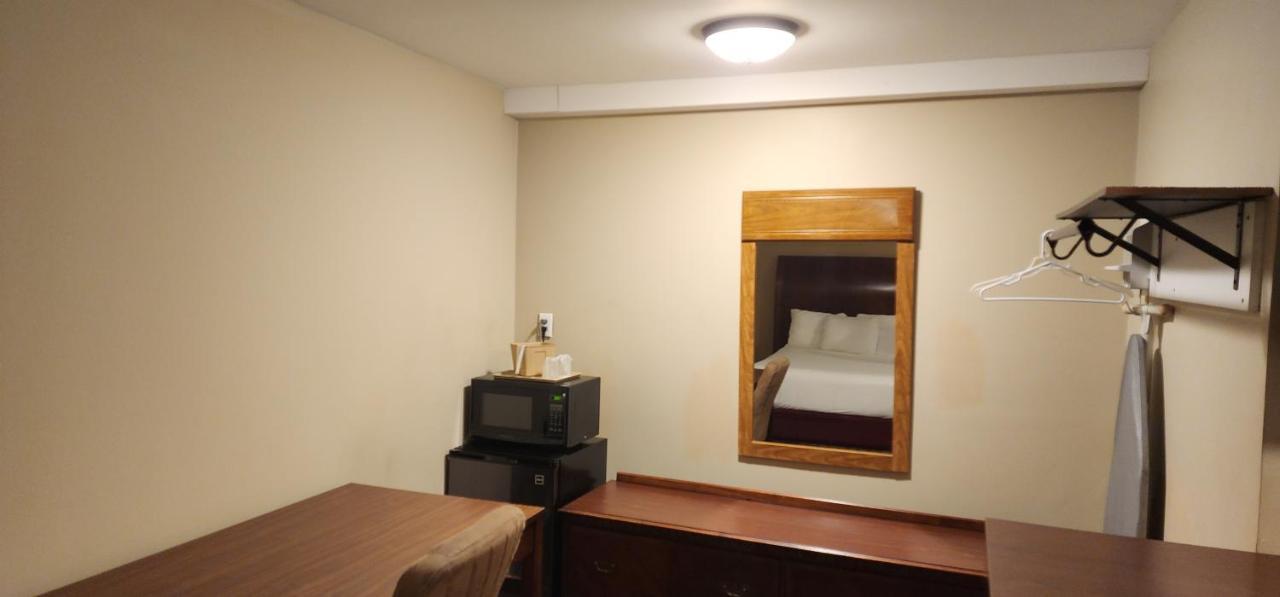 Nashoba Valley Inn & Suites Ayer Bagian luar foto