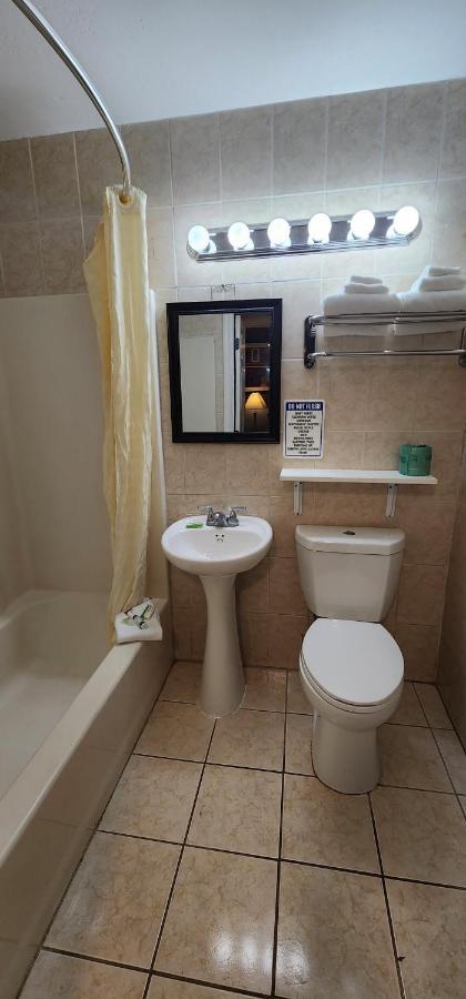 Nashoba Valley Inn & Suites Ayer Bagian luar foto