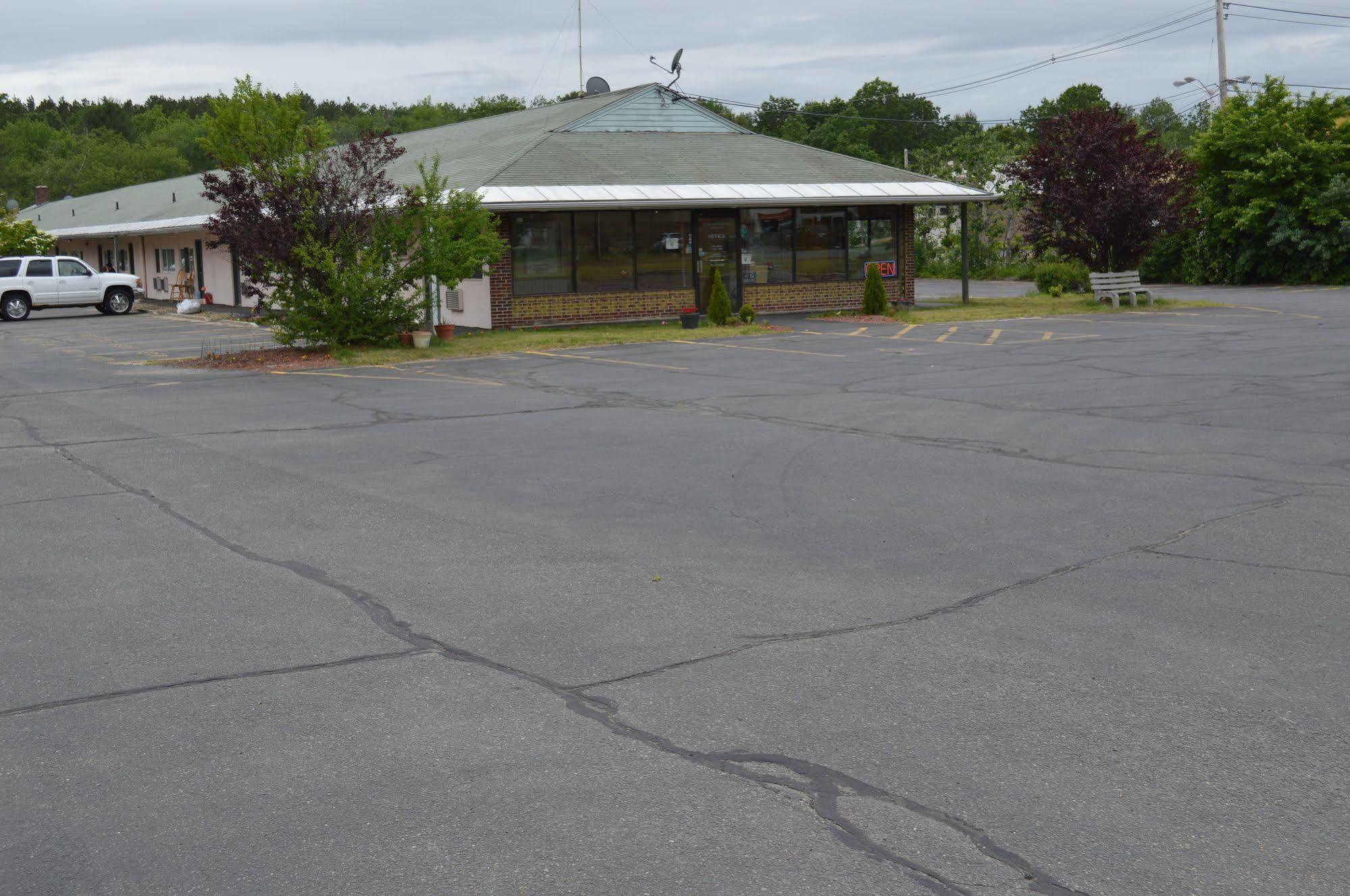 Nashoba Valley Inn & Suites Ayer Bagian luar foto
