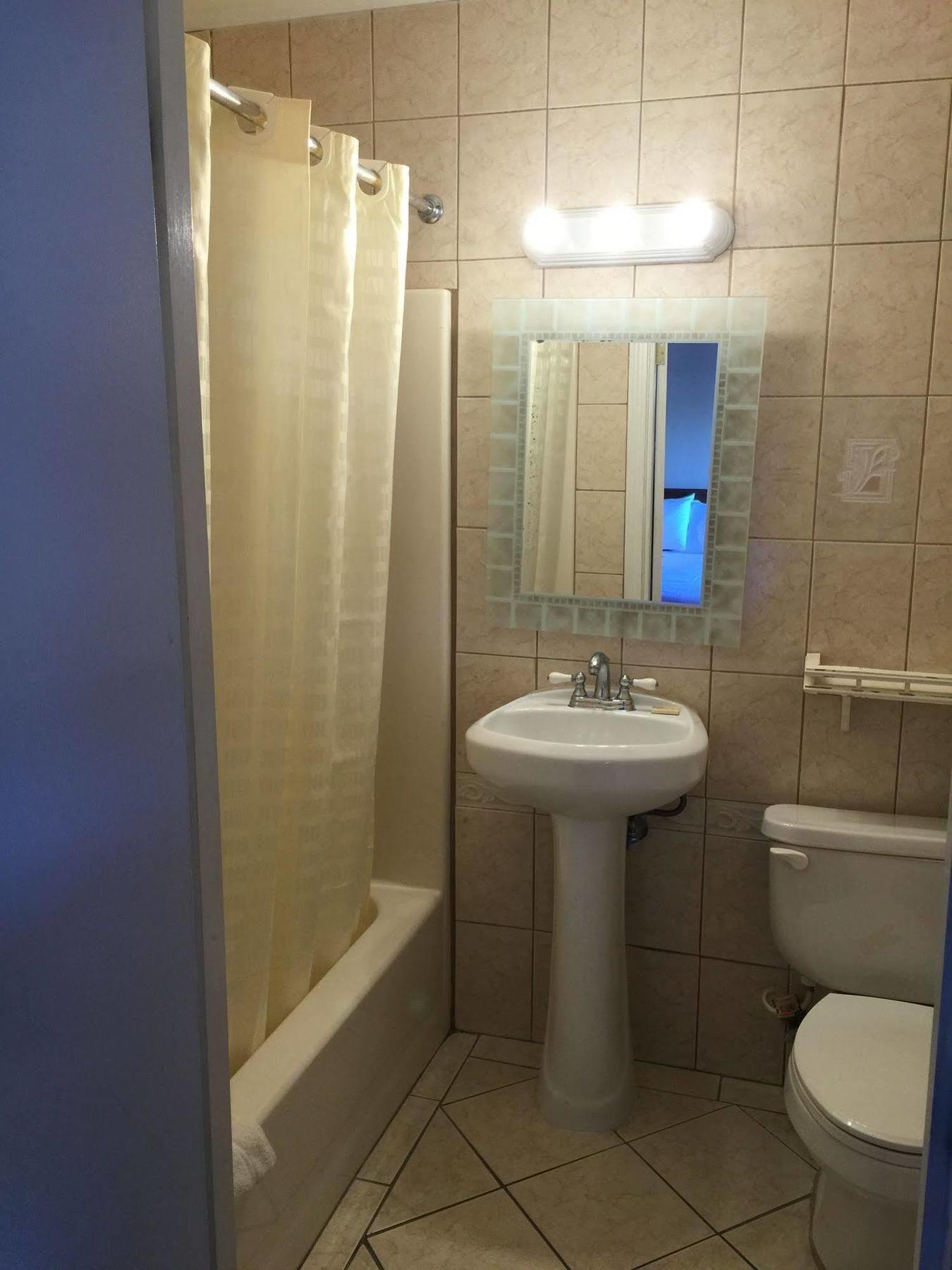 Nashoba Valley Inn & Suites Ayer Bagian luar foto
